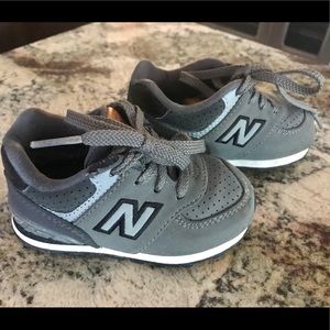NEW BALANCE shoes~toddler boy size 5
